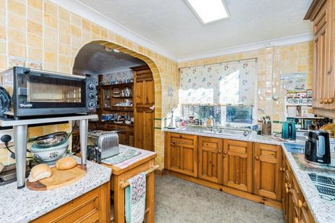 7 bedroom detached house for sale, Bursledon Road, Southampton SO19