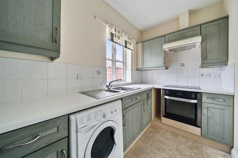 2 bedroom apartment for sale, Addington Court, Horseguards