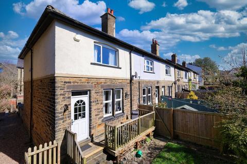 3 bedroom end of terrace house for sale, Gladstone Road, Rawdon, Leeds, West Yorkshire, LS19