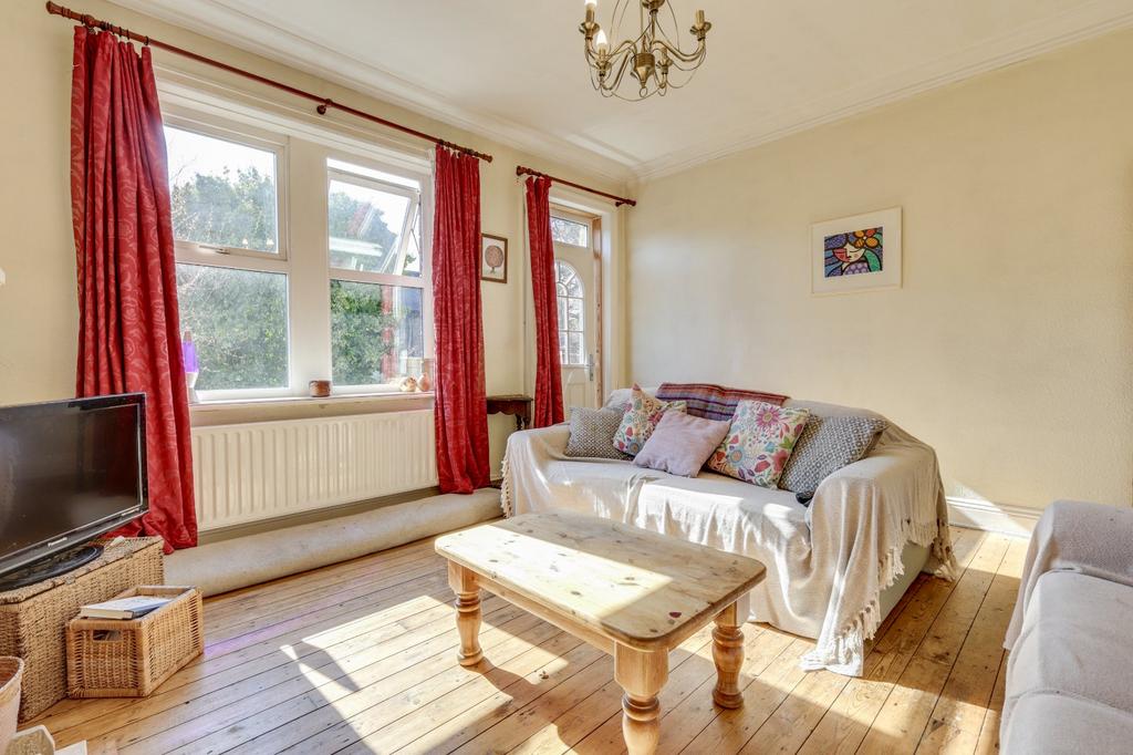House in Leeds, Larkfield, Rawdon - View 3