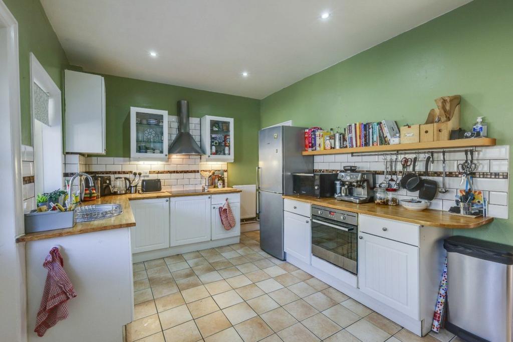 House in Leeds, Larkfield, Rawdon - View 5