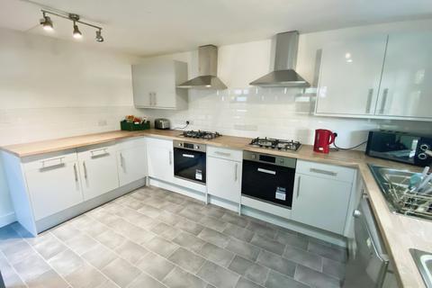 6 bedroom terraced house for sale, St. Hilda Street, Hull, HU3 1UT