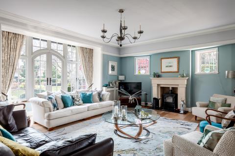 undefined, Ashtead