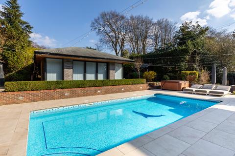 The Downs The Warren, Ashtead, KT21 2SA