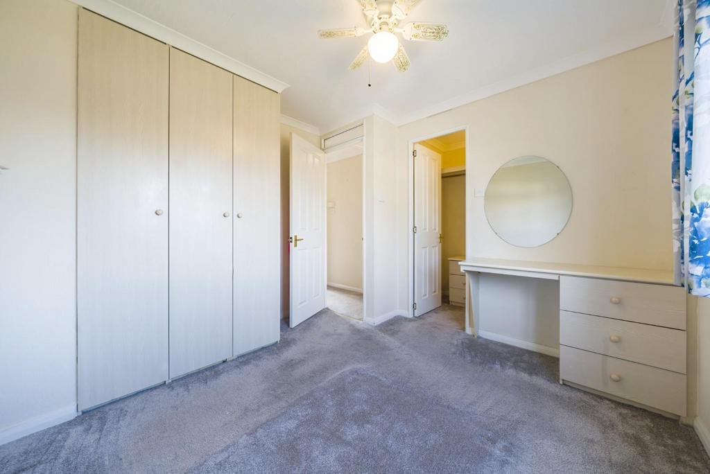 MASTER BEDROOM.jpg