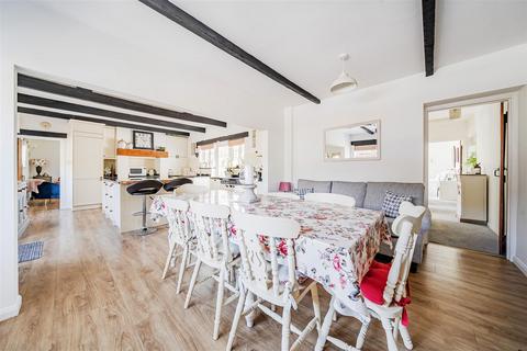 The Stables Hoe Lane, Flansham, Bognor Regis, PO22 8NW