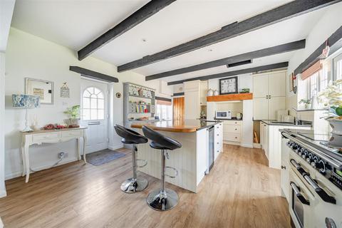 The Stables Hoe Lane, Flansham, Bognor Regis, PO22 8NW