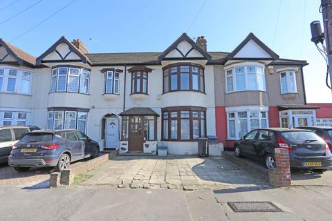 3 bedroom terraced house to rent, Ashburton Avenue, Goodmayes, IG3