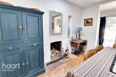 8 Hart Hill Drive, Luton, LU2 0AX