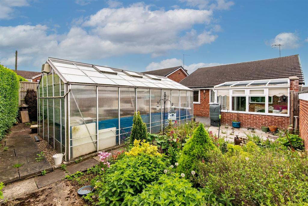 8 Morton Close-7.jpg