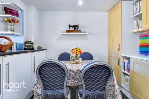 2 bedroom terraced house for sale, St Nicholas Street, Dereham