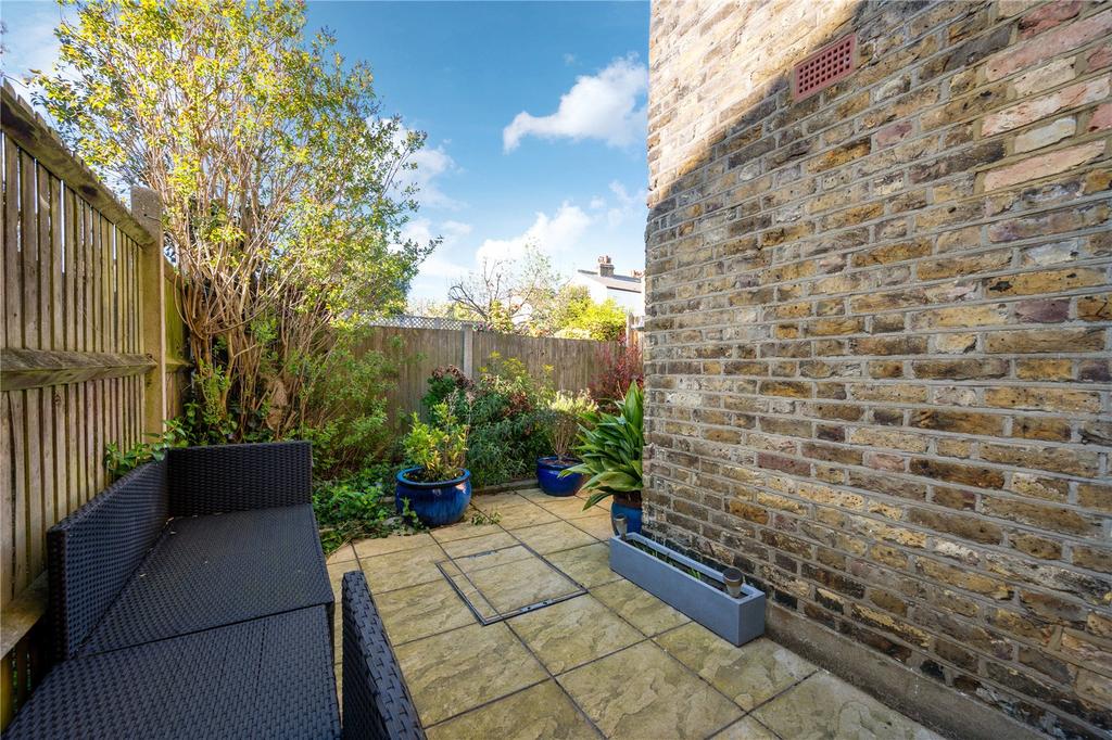 Apartment in London - View 3