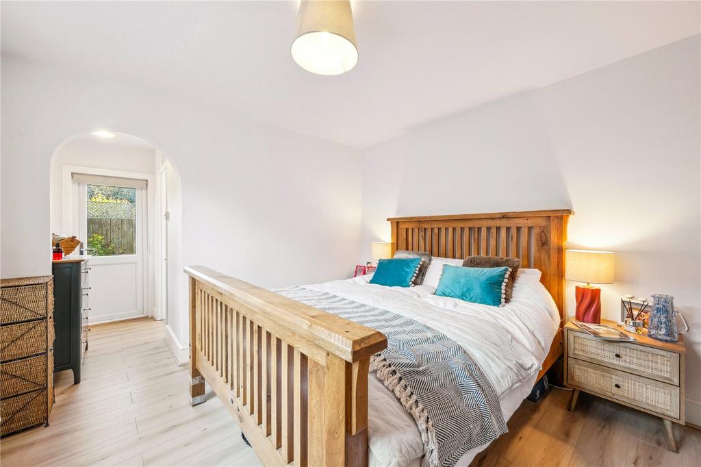 Apartment in London - View 5