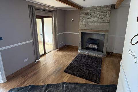 3 bedroom terraced house for sale, Swallow Lane, Huddersfield HD7