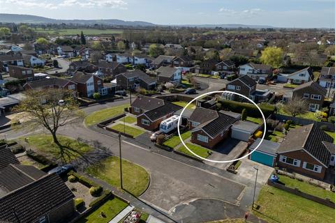 3 bedroom detached bungalow for sale, Corfe Close, Aylesbury HP21