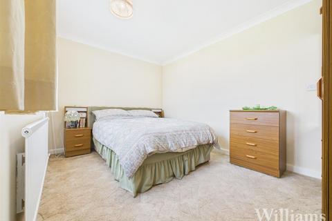 3 bedroom detached bungalow for sale, Corfe Close, Aylesbury HP21