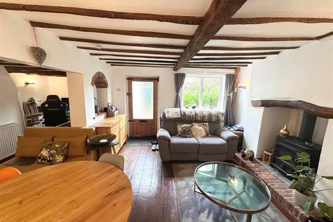 2 bedroom cottage for sale, Red Lion Lane, Farnham