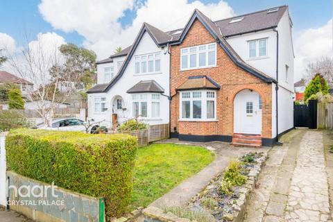 4 bedroom semi-detached house for sale, Beaumont Road, London