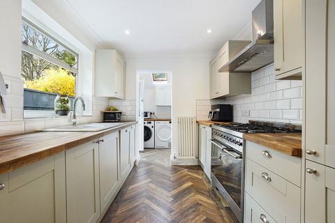 24 Vicarage Road, Halling, Rochester, ME2 1BE
