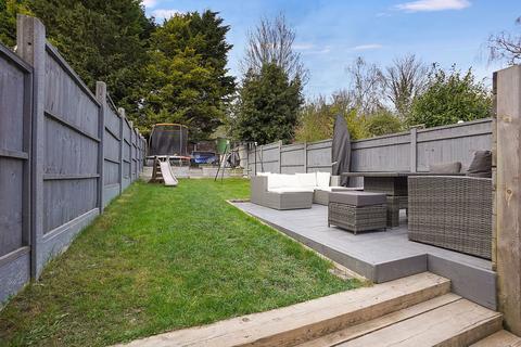 24 Vicarage Road, Halling, Rochester, ME2 1BE