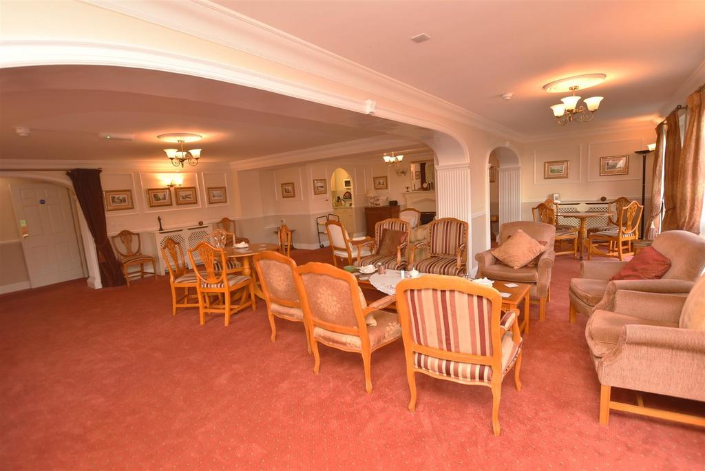 Communal Lounge