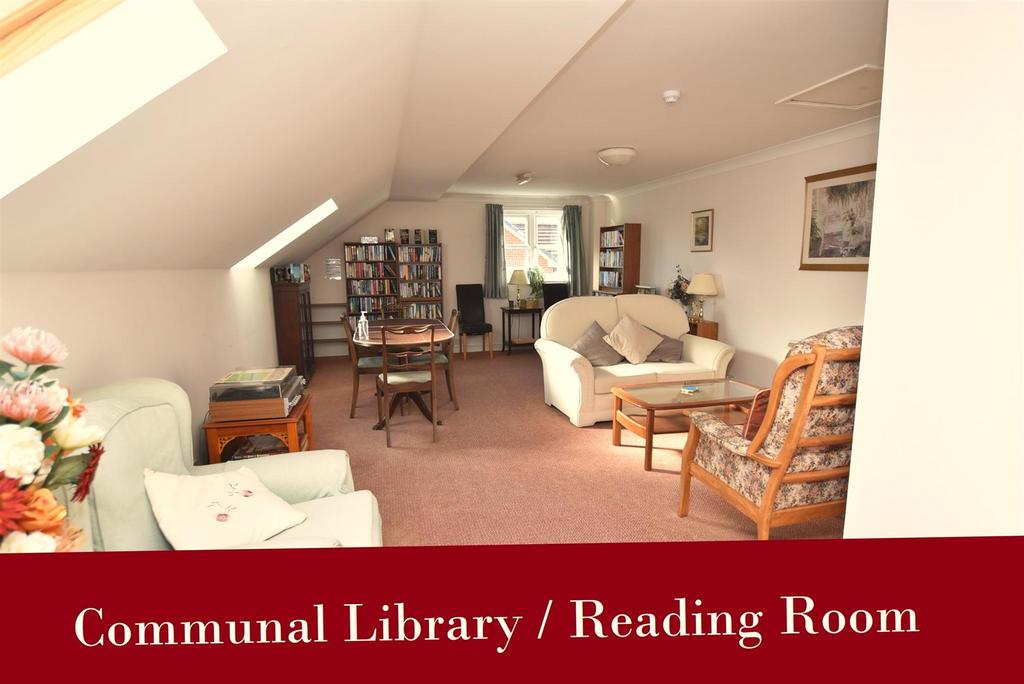 Communal Library/Reading Rm