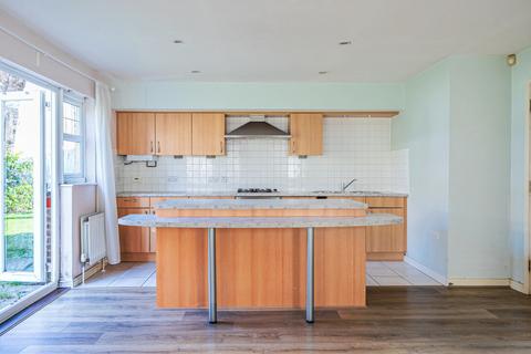 Flat 1, Morgan Court, 19 Rochester Road, Carshalton, SM5 2LB