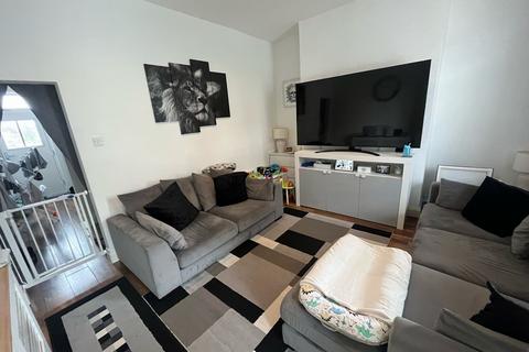 2 bedroom terraced house for sale, Queens Road, Chadderton OL9