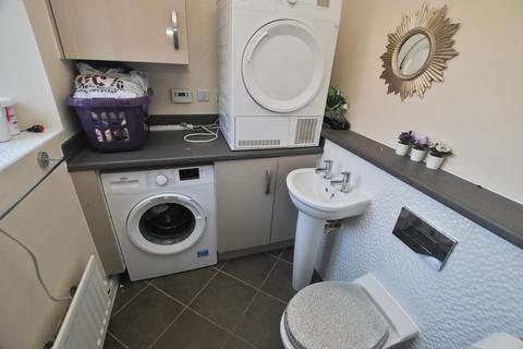 3 bedroom end of terrace house for sale, Sorbus Avenue, Hadley, Telford, TF1 5TL.