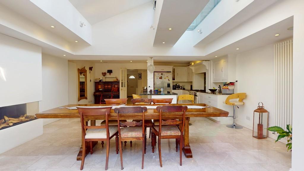78-The-Crescent-Littlemore-03252025 083550