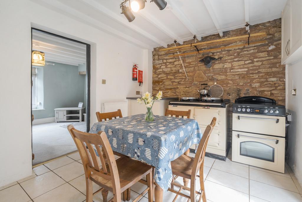 Breakfast Kitchen/Dining Room