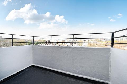 Flat 17, Lerwick House Usk Road, London, SW11 2RR