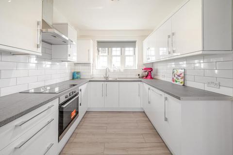 Flat 17, Lerwick House Usk Road, London, SW11 2RR