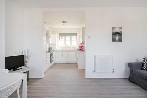 Flat 17, Lerwick House Usk Road, London, SW11 2RR
