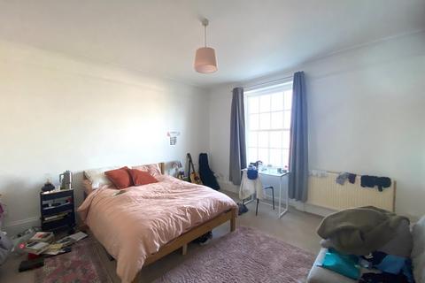 Flat 2, 14 Oxford Road, Exeter, EX4 6QU