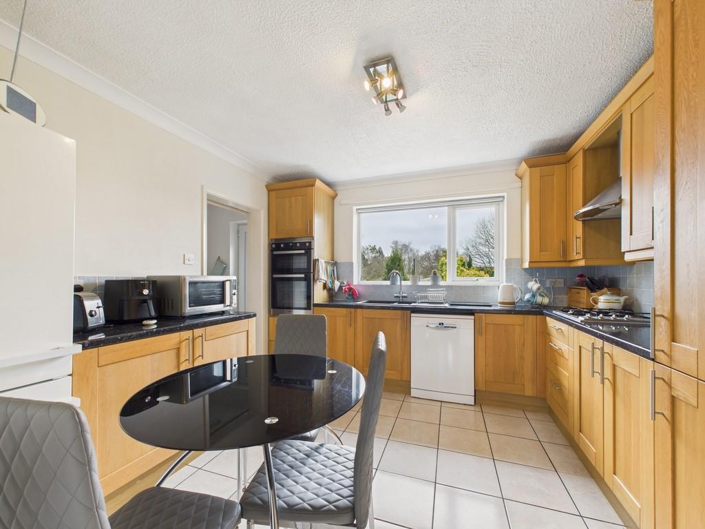 Cam04092 g0 pr0047 still014