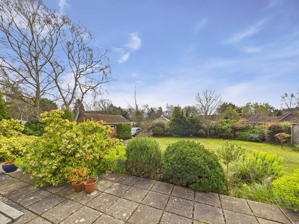 Cam04092 g0 pr0047 still027