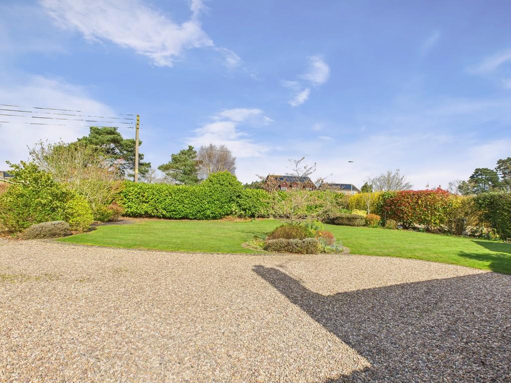 Cam04092 g0 pr0047 still035