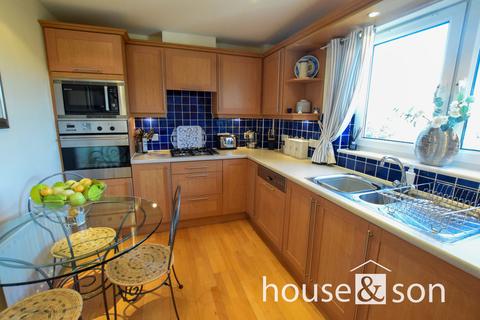3 bedroom apartment for sale, Dunholme Manor, Manor Road, East Cliff, Bournemouth, BH1