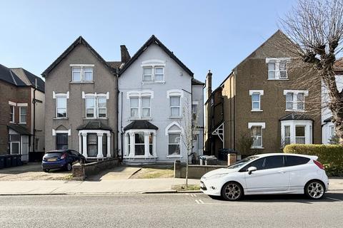 Flat C, 23 Oliver Grove, London, SE25 6EJ