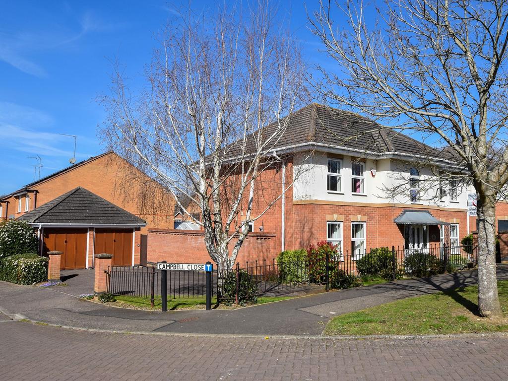 2 Campbell Close
