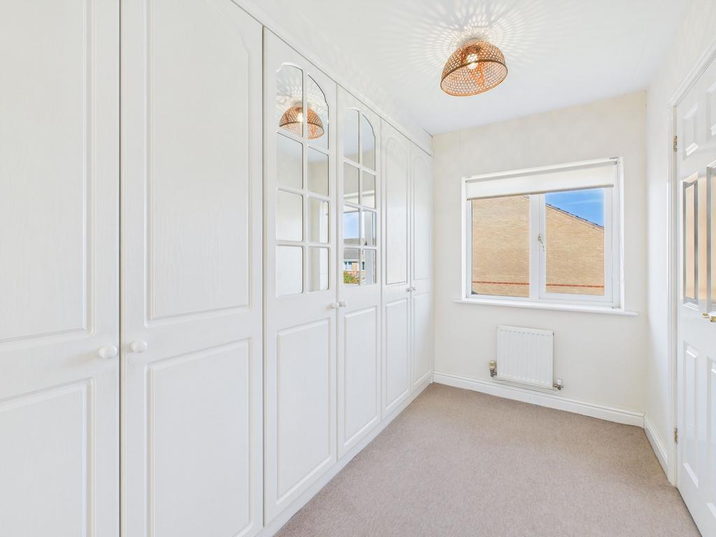 Walk-in Wardrobe