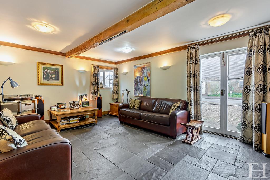 8637094-interior WM04-800