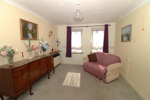 1 bedroom retirement property for sale, Terminus Road, Bexhill-On-Sea