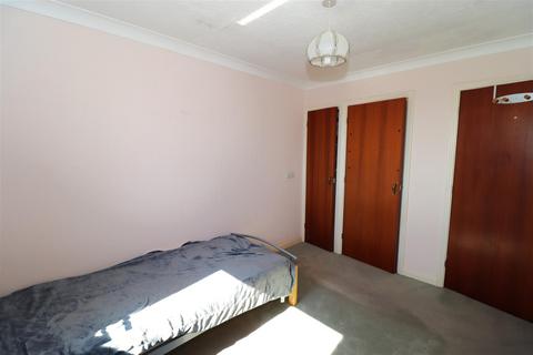 1 bedroom retirement property for sale, Terminus Road, Bexhill-On-Sea