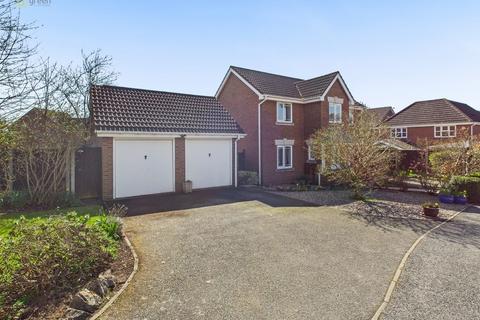 4 bedroom detached house for sale, Rickyard Close, Tamworth B78