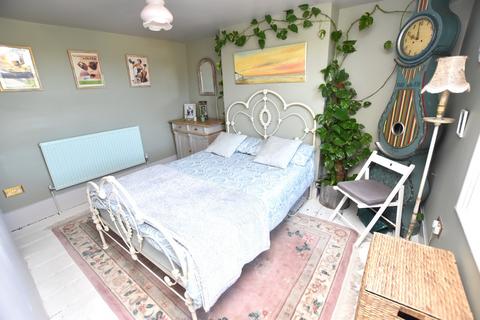 2 bedroom end of terrace house for sale, Epple Road, Birchington