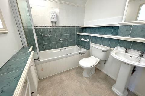 1 bedroom flat for sale, The Street, East Preston