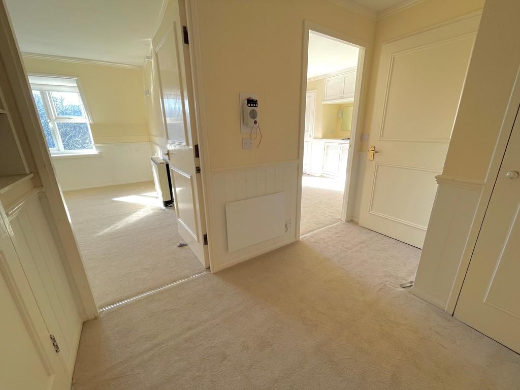 20 Chermont Court Entrance Hall