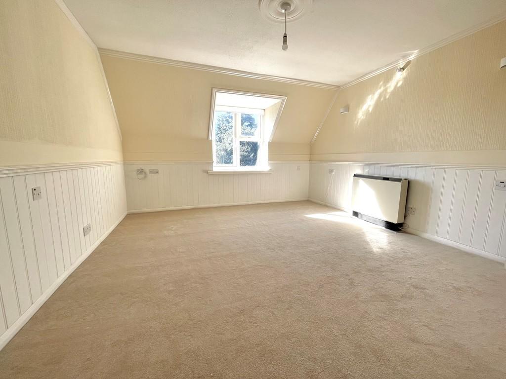 20 Chermont Court Lounge 2